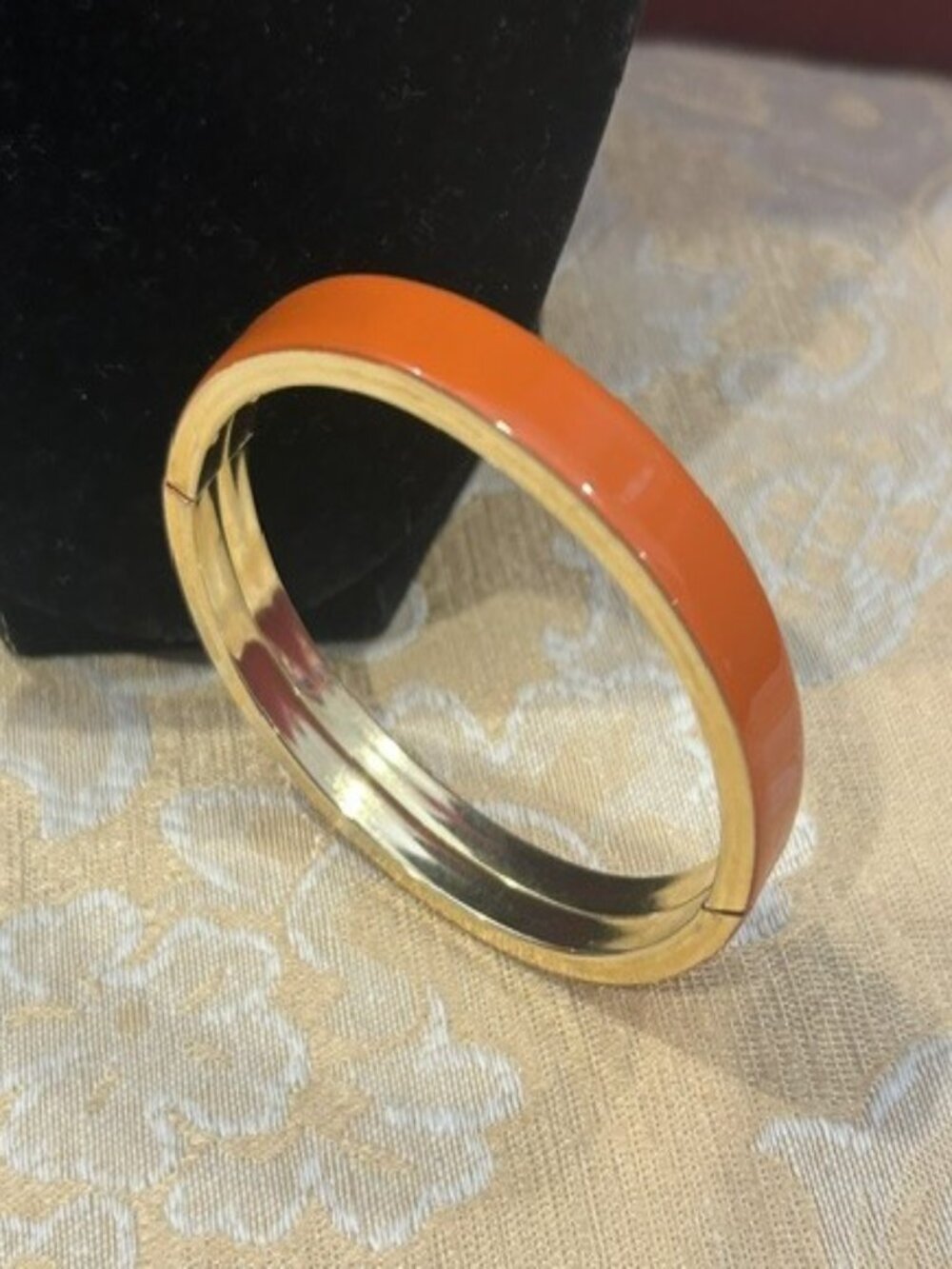 ORANGE ENAMEL Gold Tone Hinged Clamper Bangle BRACELET